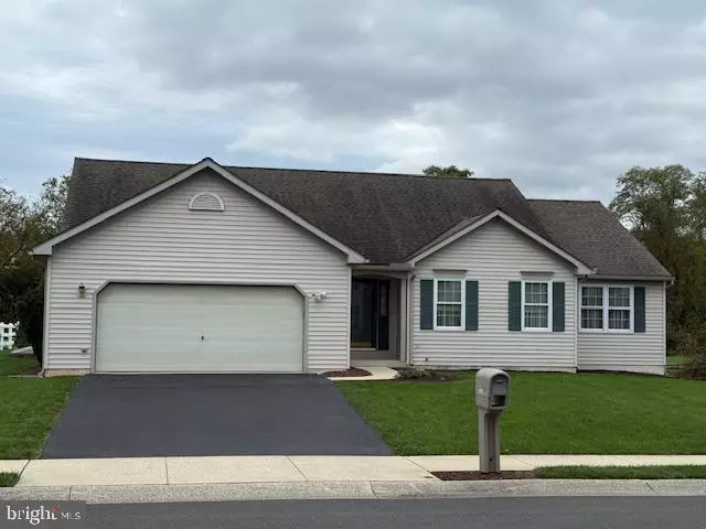 270 LONGLEAF DR, Blandon, PA 19510