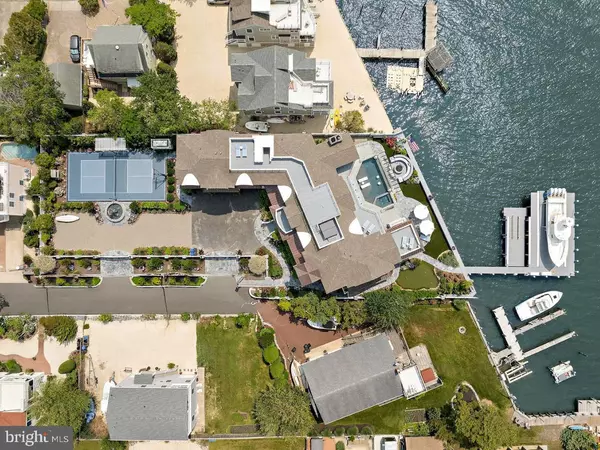 Long Beach Township, NJ 08008,110 W SOUTH 34TH