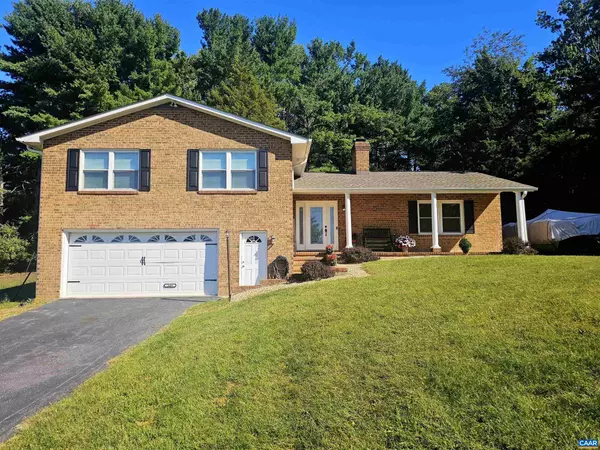 249 CATTLE SCALES RD, Waynesboro, VA 22980