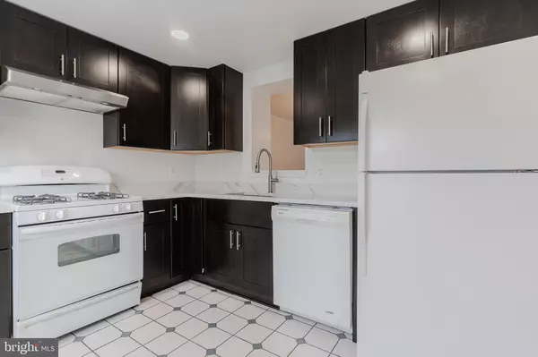 Centreville, VA 20120,14405 BLACK HORSE CT