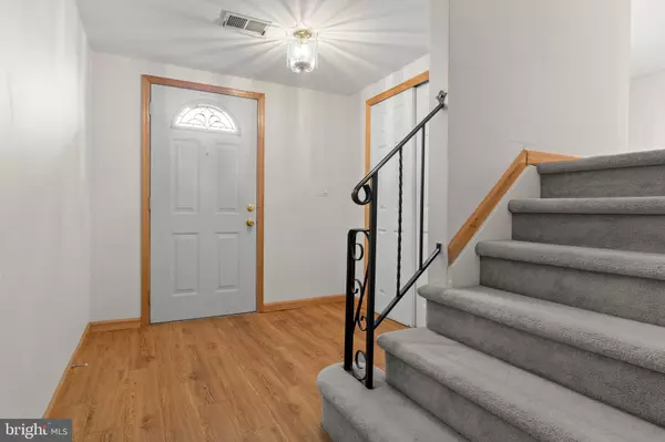 Carteret, NJ 07008,7 SUNNYSIDE DR