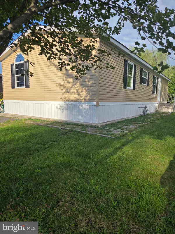 Vineland, NJ 08360,1976 N EAST AVE #233