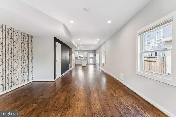 Washington, DC 20002,1528 GALES ST NE