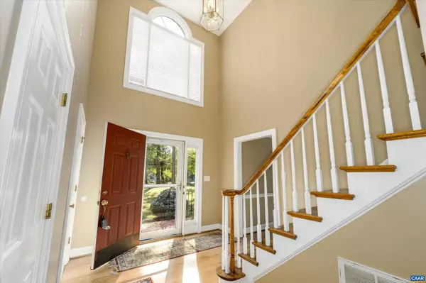 Charlottesville, VA 22911,2084 LINLIER CT