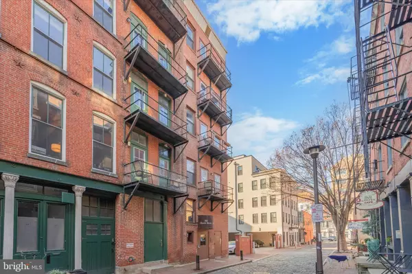Philadelphia, PA 19106,222 CHURCH ST #3E