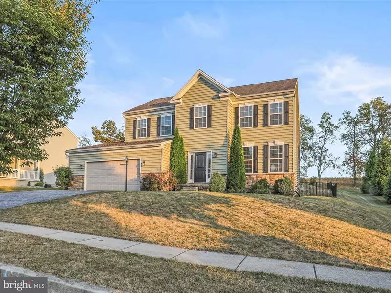 32 SPEND A BUCK DR, Dillsburg, PA 17019