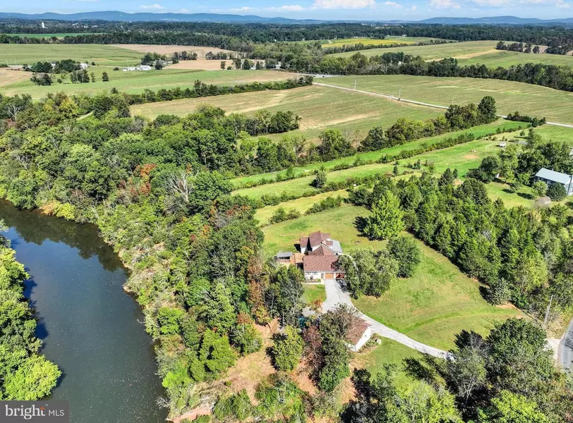 1240 GREEN RIDGE RD, East Berlin, PA 17316