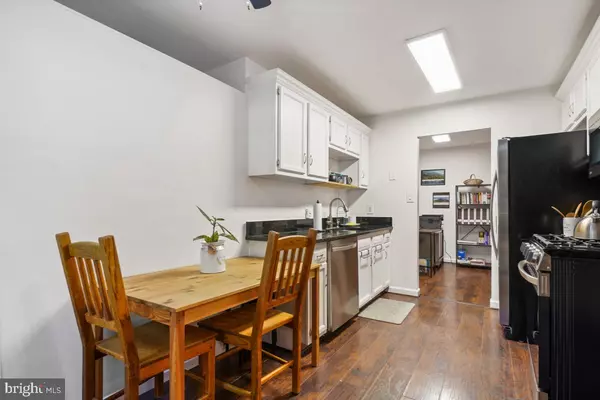 Rockville, MD 20850,878 COLLEGE PKWY #101