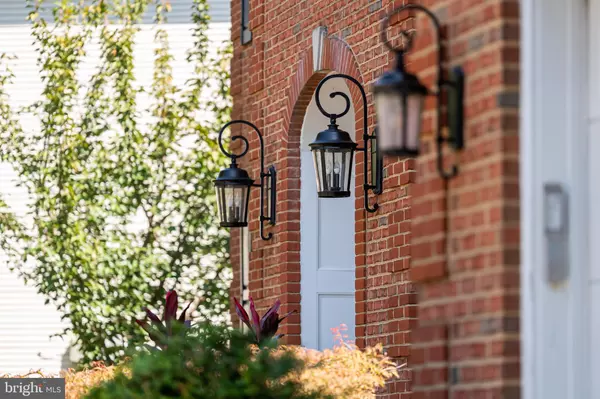 Ashburn, VA 20147,21250 DUBOIS CT