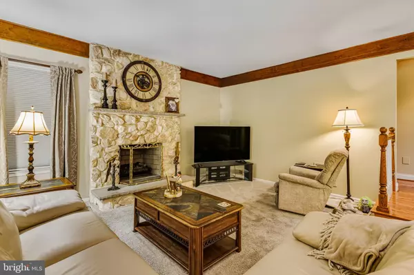 4 SAINT EMILION CT, West Deptford, NJ 08096