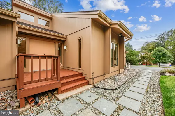 Rockville, MD 20850,9728 WATTS BRANCH DR