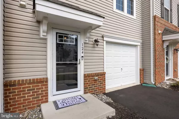 Cinnaminson, NJ 08077,124 NATHAN DR