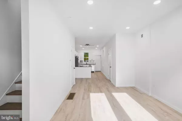 Philadelphia, PA 19140,3943 DELL ST