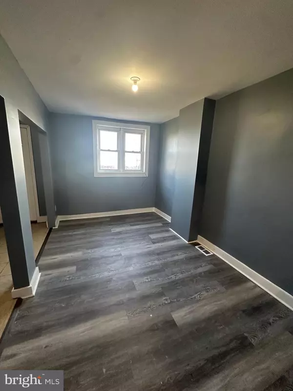 Philadelphia, PA 19142,6746 LINMORE AVE