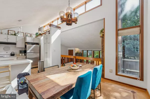 Mclean, VA 22101,1684 CHAIN BRIDGE RD