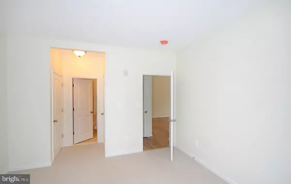 Laurel, MD 20724,3527 PINEY WOODS PL #H002