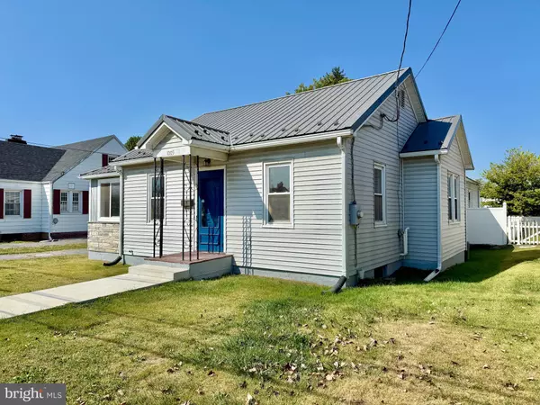 Martinsburg, WV 25401,1009 WEST VIRGINIA AVENUE