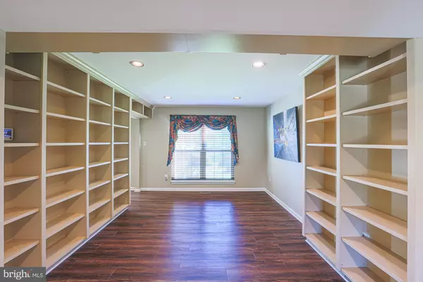 Reisterstown, MD 21136,10 SIMPSON CT