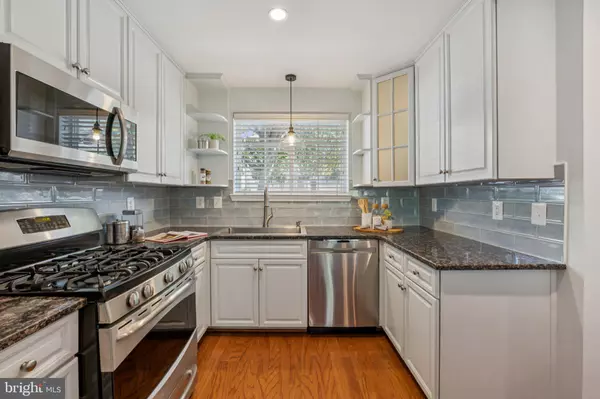 Arlington, VA 22204,4175 S FOUR MILE RUN DR #B