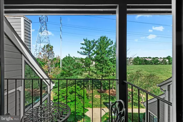 Alexandria, VA 22315,6000-F MERSEY OAKS WAY #1F