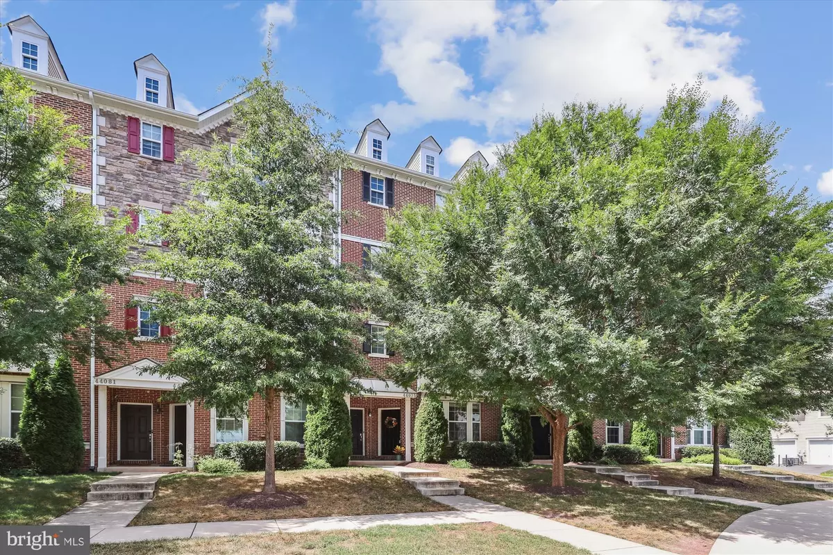 Chantilly, VA 20152,44075 PEIROSA TER