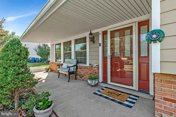 Sterling, VA 20164,400 E POPLAR RD