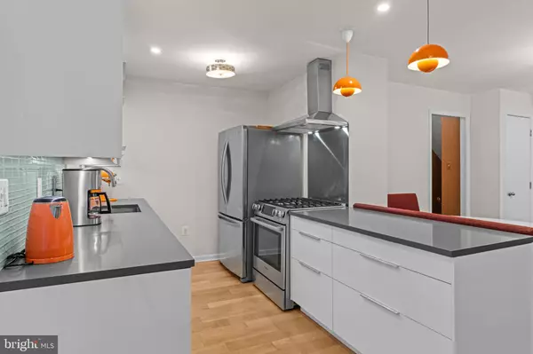 Philadelphia, PA 19114,3994 CONSTANCE RD