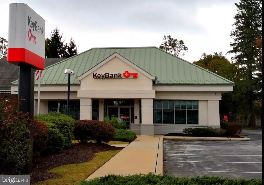 Devon, PA 19333,414 W LANCASTER AVE