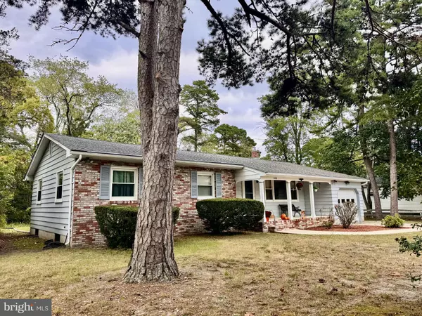 Millville, NJ 08332,2430 MISTLETOE LN