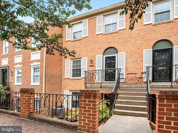 Washington, DC 20016,3275 SUTTON PL NW #A