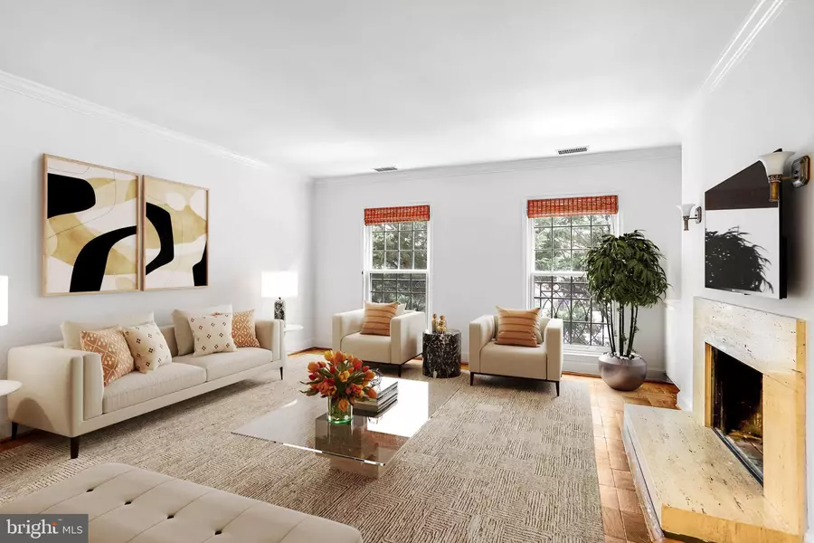 3275 SUTTON PL NW #A, Washington, DC 20016