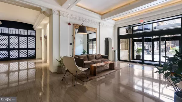 Philadelphia, PA 19102,111 S 15TH #1906