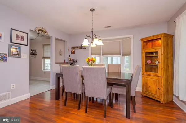 Hamilton, NJ 08619,23 CHAMBORD CT