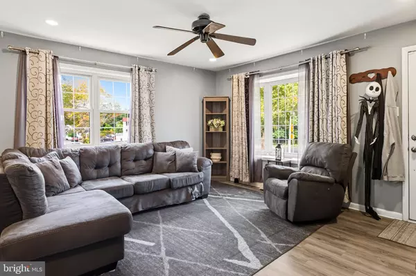 Blackwood, NJ 08012,130 GREENTREE RD