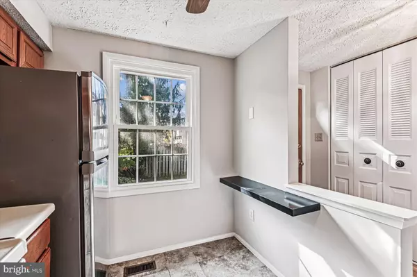 Elkridge, MD 21075,5995 ROWANBERRY DR #10H