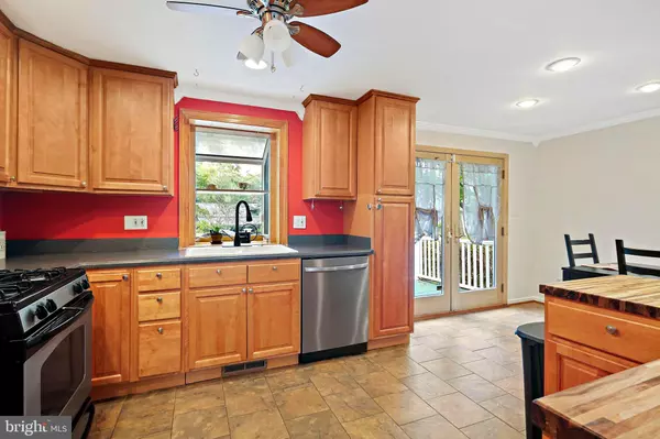 Columbia, MD 21044,5033 THREE KINGS LN