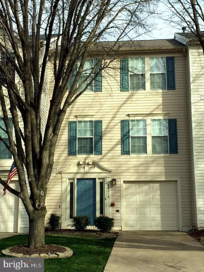 Ashburn, VA 20147,43218 CHOKEBERRY SQ