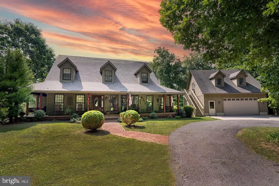 2862 COX RIDGE DR, Westminster, MD 21157