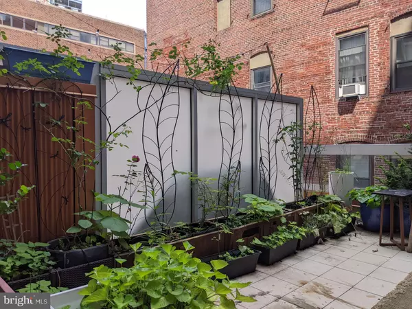 Philadelphia, PA 19107,1101 LOCUST ST #4L