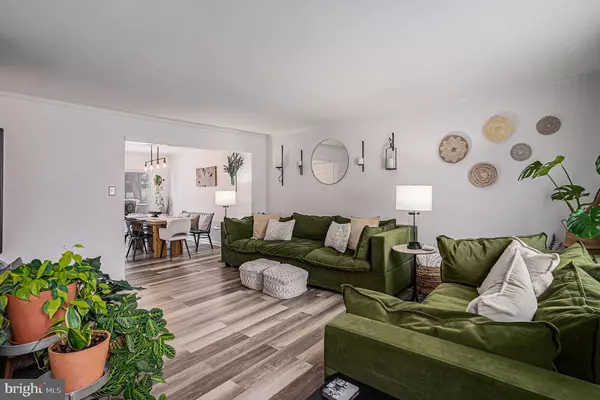 Bensalem, PA 19020,446 N MOUNT VERNON CIR