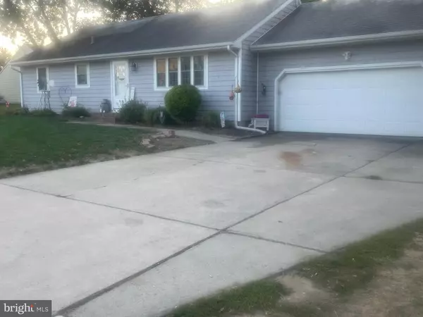 Pennsville, NJ 08070,37 LENAPE DR