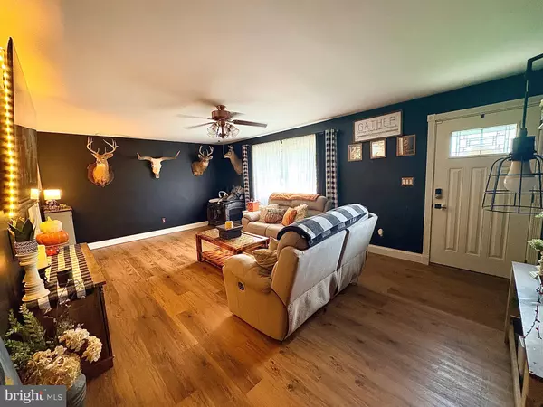 Pennsville, NJ 08070,37 LENAPE DR