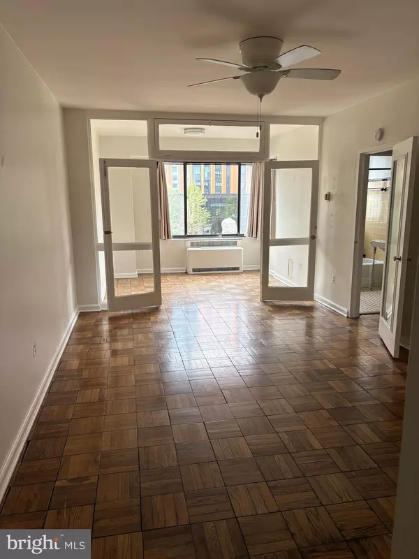 Washington, DC 20036,1 SCOTT CIR NW #203