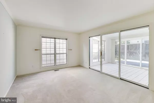 Gaithersburg, MD 20886,20101 TINDAL SPRINGS PL