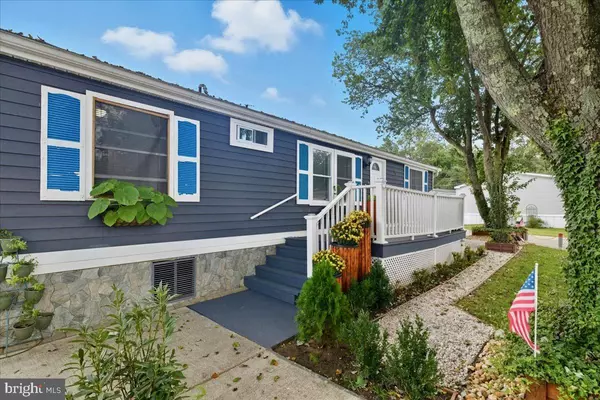 Lothian, MD 20711,76 PATUXENT MOBILE EST