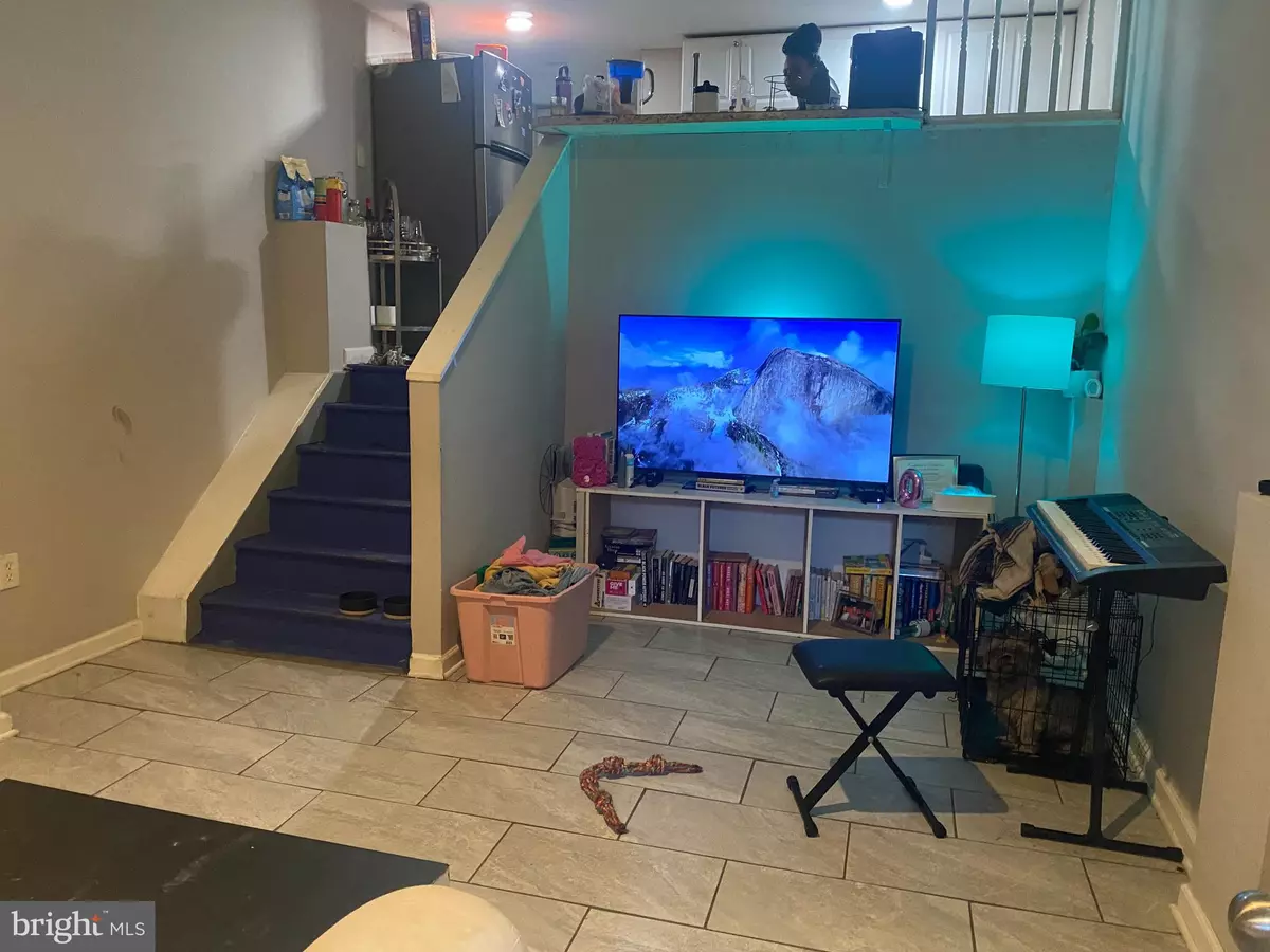 Philadelphia, PA 19143,1414 S 52ND ST