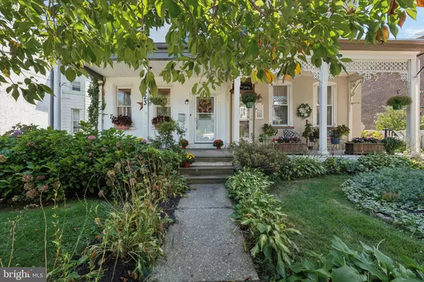 Philadelphia, PA 19128,623 HERMITAGE ST