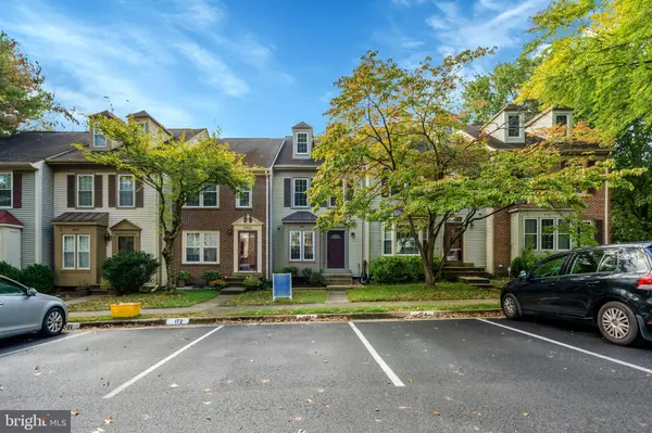 Springfield, VA 22153,8482 SPRINGFIELD OAKS DR