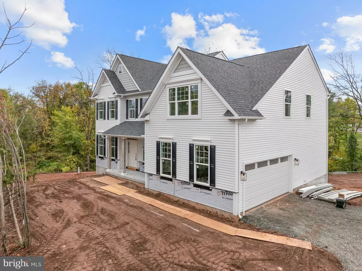Royersford, PA 19468,511 LINFIELD RD