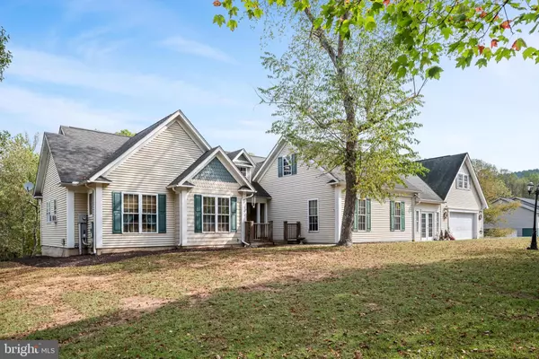 Hedgesville, WV 25427,97 ELNINA DR